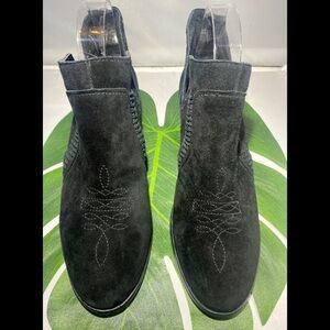 VINCE CAMUTO VC PRESITA BLACK SUEDE‎ BOOTIE​​​​​